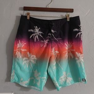 Billa Bong Swimmiing Shorts Men 32 ,Recicler Sundays Pro,good Condiction, 15 Inc